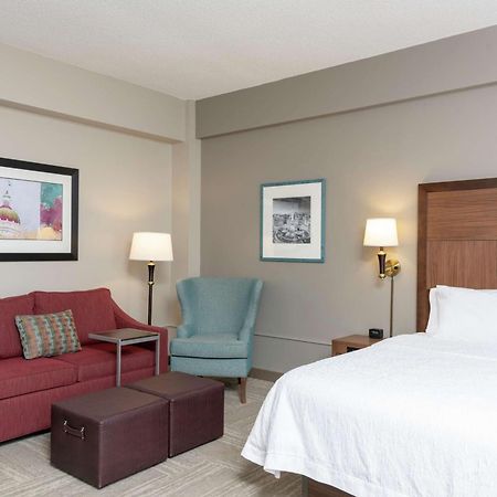 Hampton Inn Indianapolis Downtown Across From Circle Centre Esterno foto