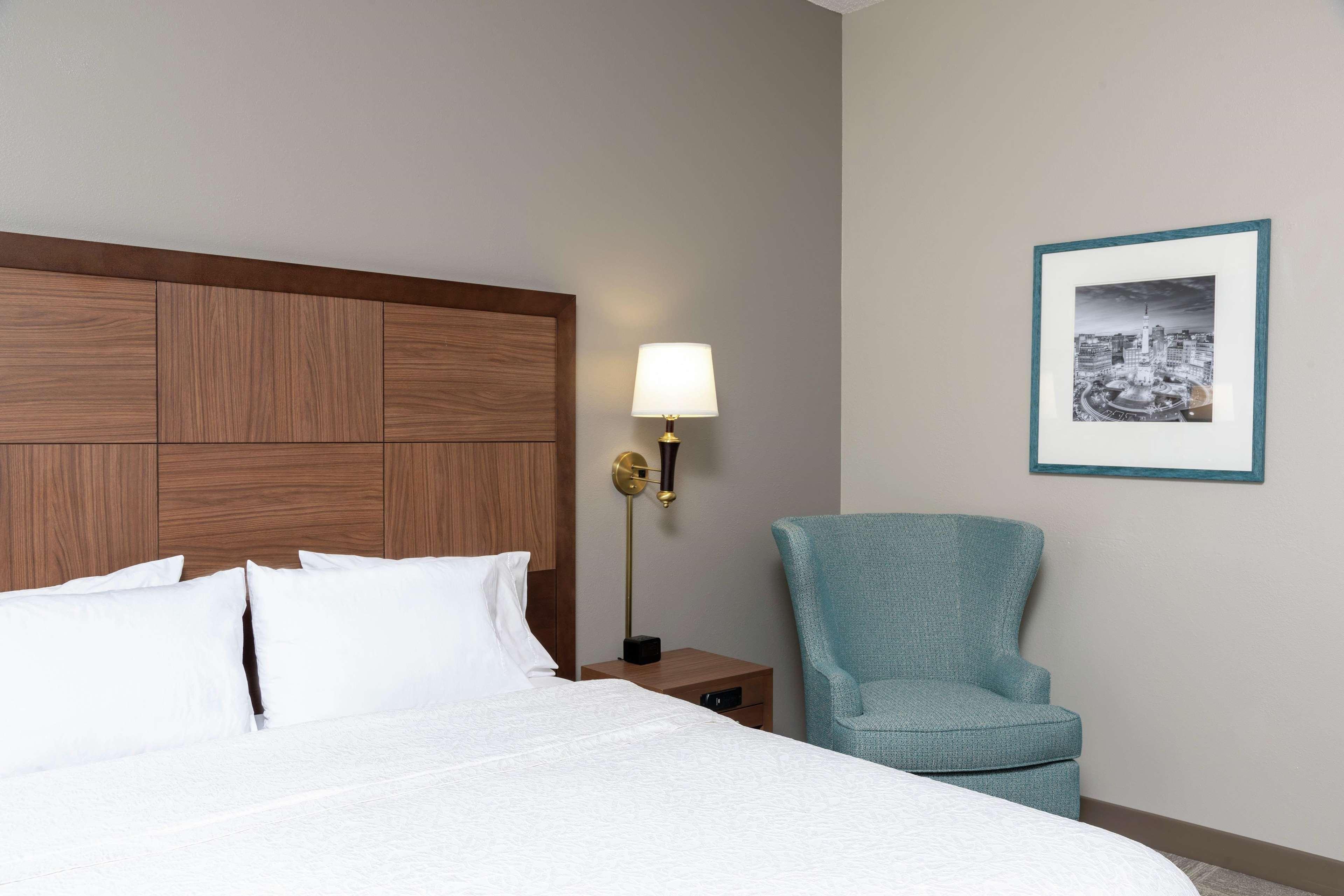 Hampton Inn Indianapolis Downtown Across From Circle Centre Esterno foto