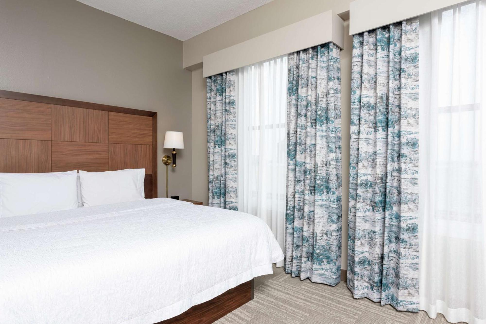 Hampton Inn Indianapolis Downtown Across From Circle Centre Esterno foto